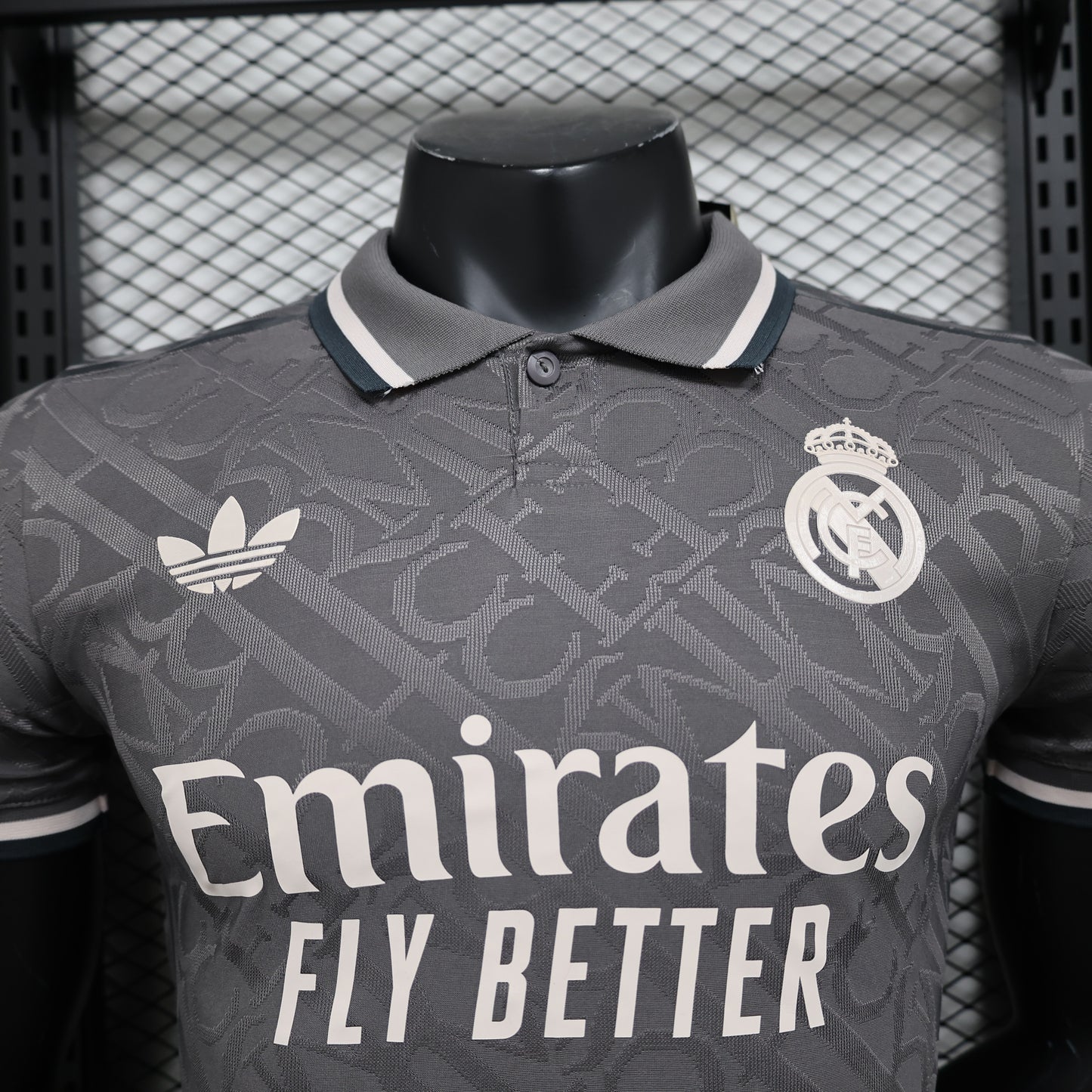 REAL MADRID TERCERA EQUIPACION GRIS